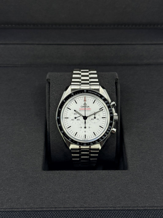 Omega Speedmaster Professional Moonwatch 42mm, Stainless Steel, White, Ref# 310.30.42.50.04.001, dated 2026