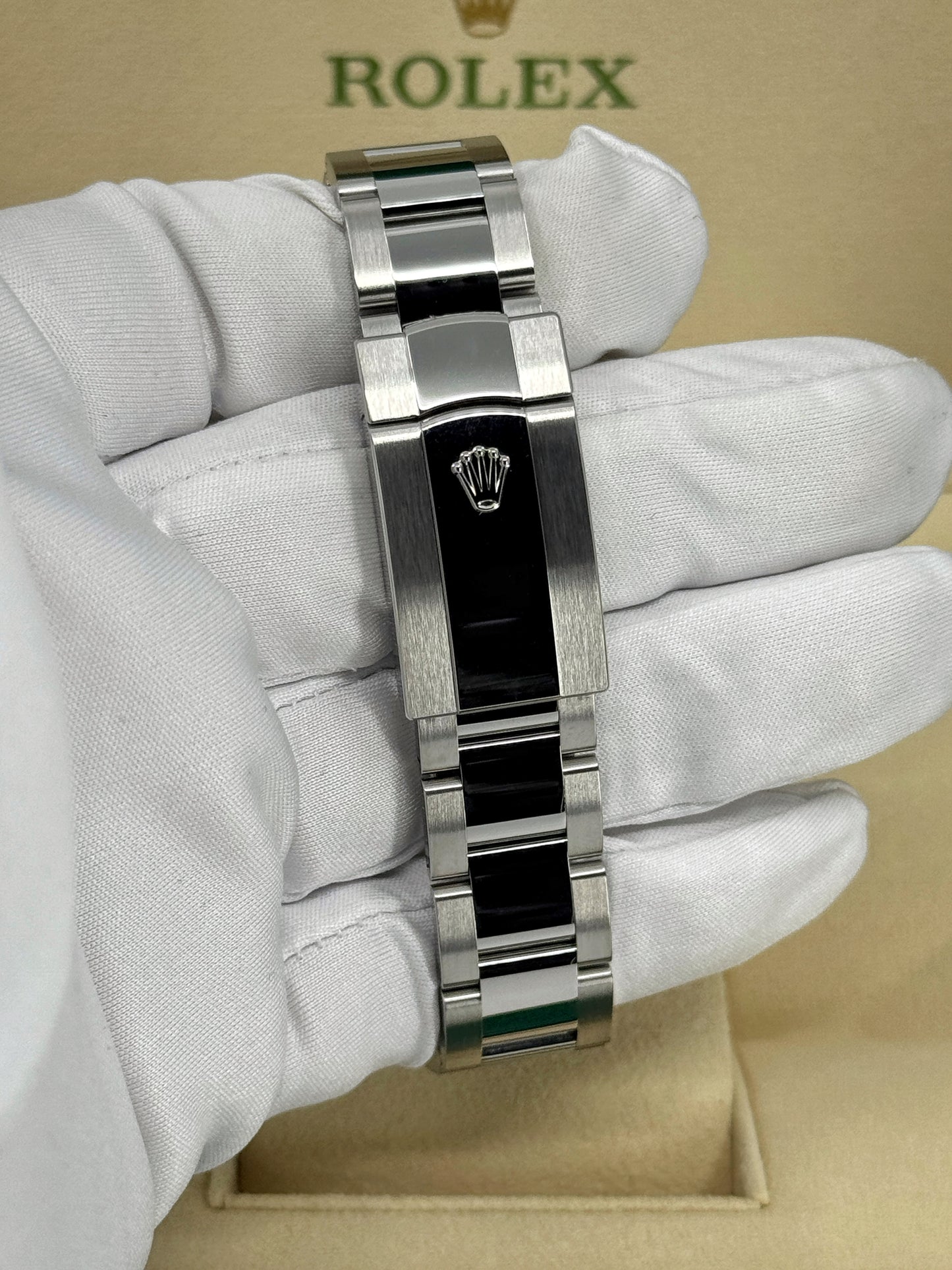 Pre-owned Rolex Datejust 41mm, Stainless Steel, Wimbledon, Slate, Oyster, Ref# 126300-0013, dated 2024