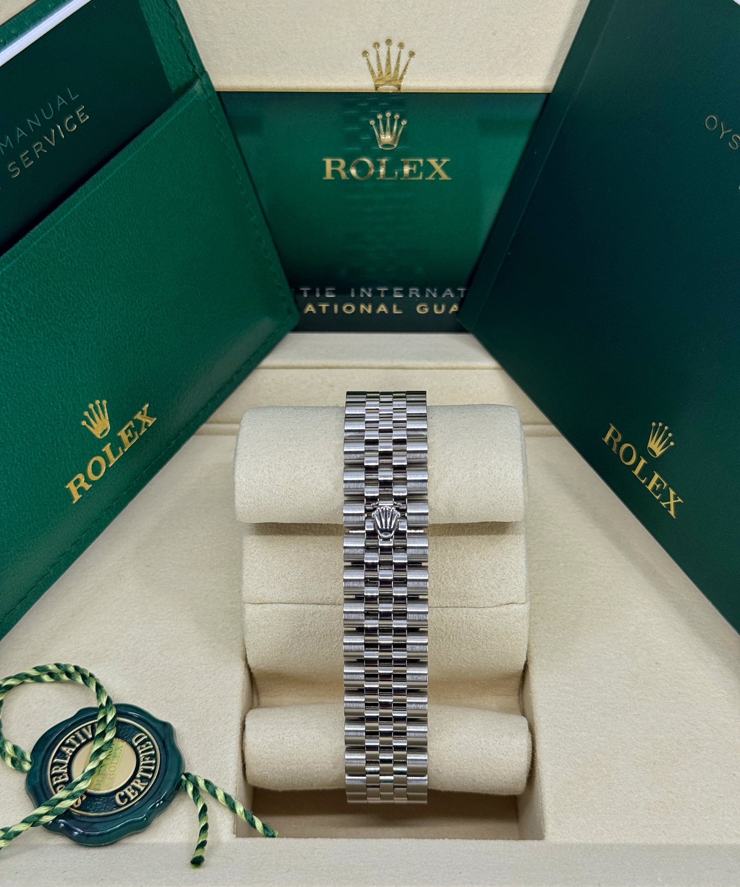 Rolex Datejust 31mm, Stainless Steel, Pink Roman, Jubilee, Ref# 278274-0020, dated 2025