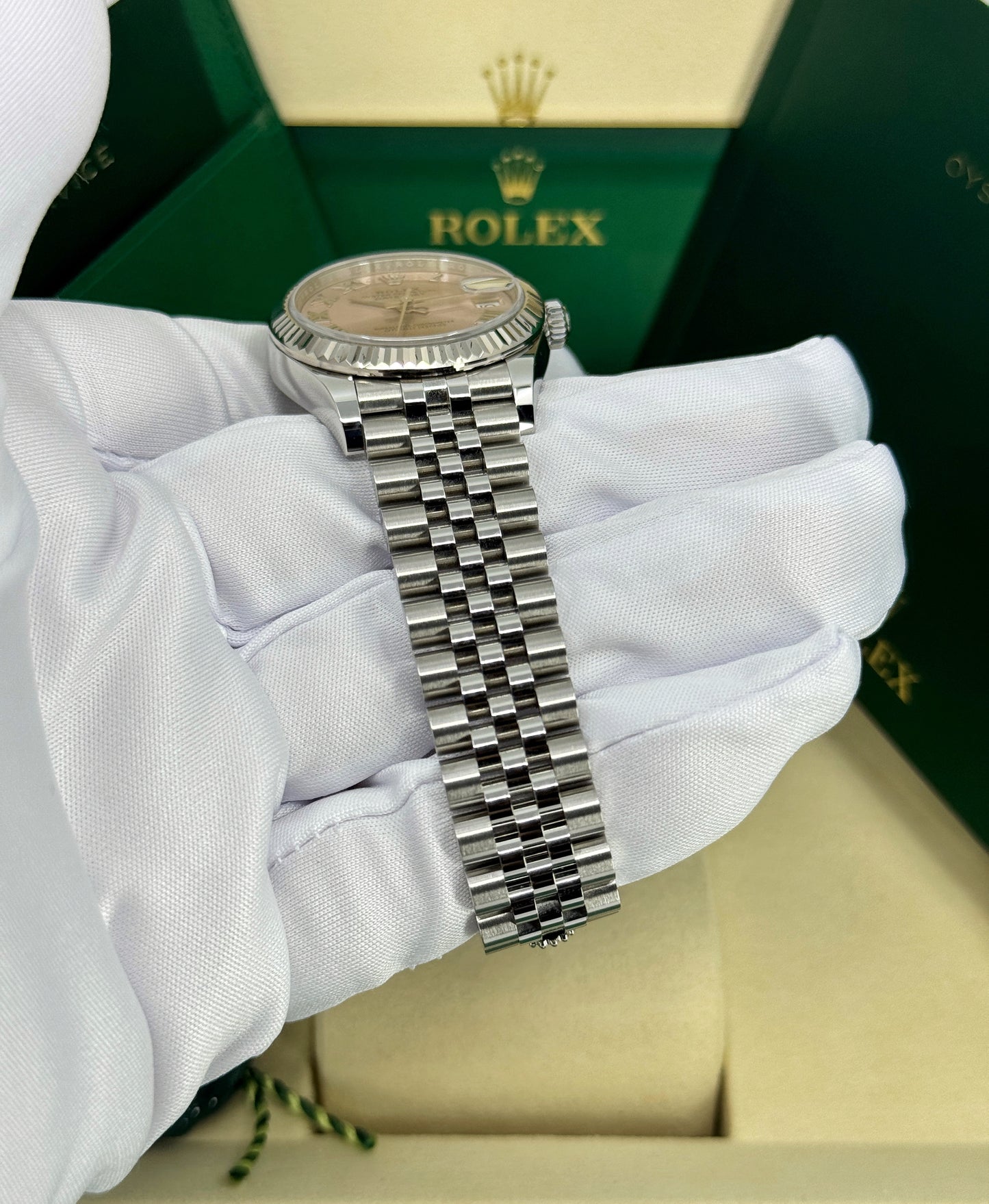 Rolex Datejust 31mm, Stainless Steel, Pink Roman, Jubilee, Ref# 278274-0020, dated 2025