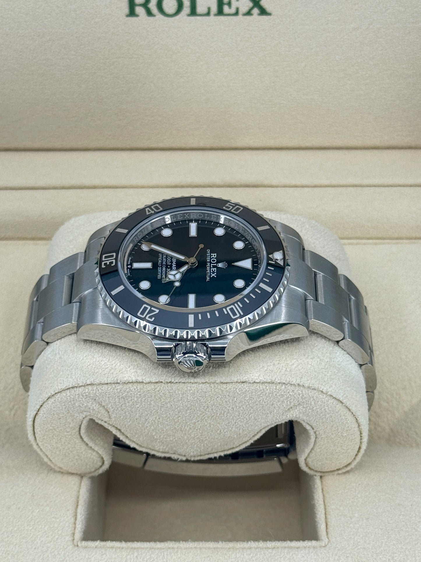 Pre-owned Rolex Submariner 41mm, No Date, Stainless Steel, Black, Ref# 124060, dated 2024