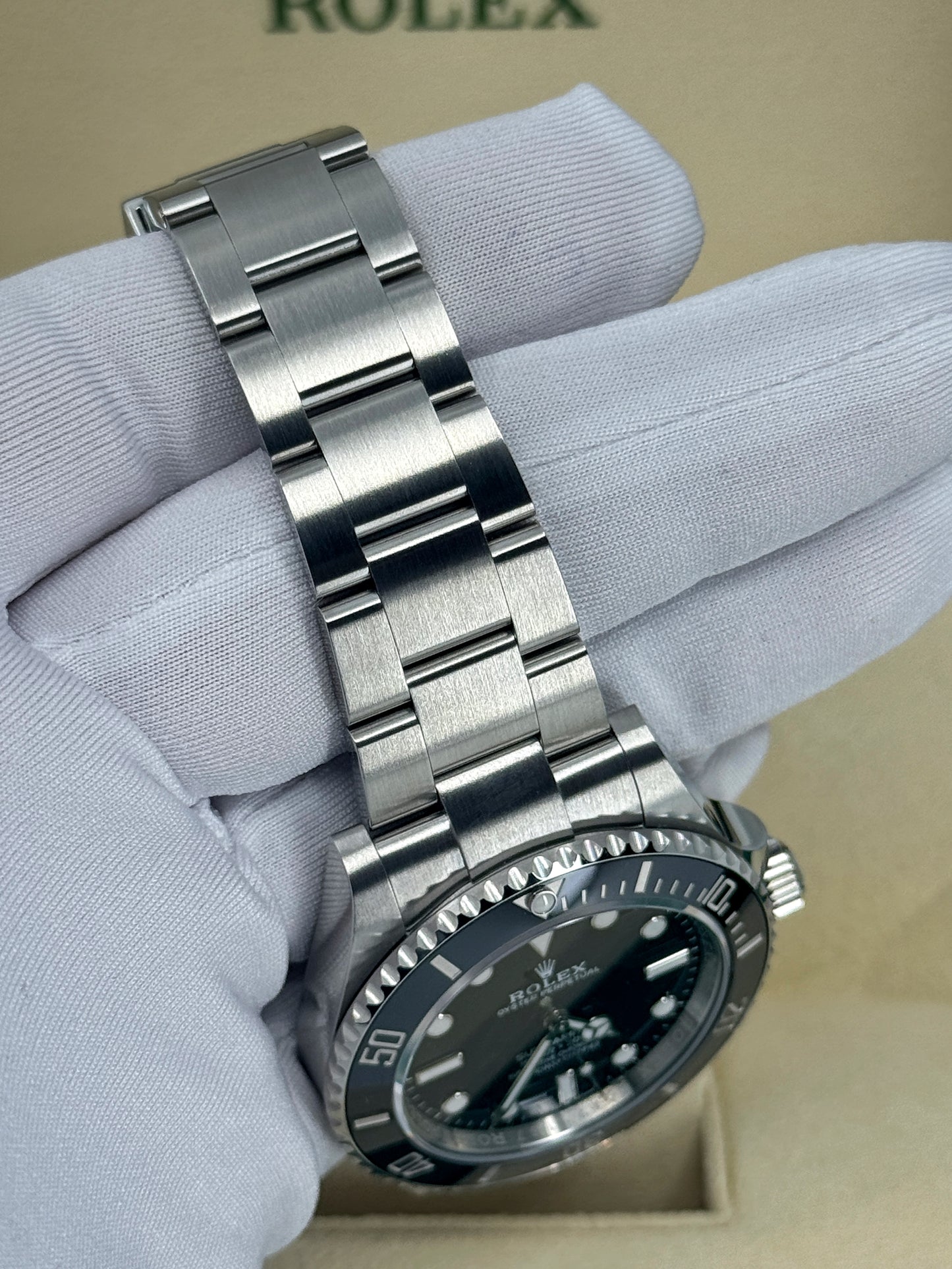 Pre-owned Rolex Submariner 41mm, No Date, Stainless Steel, Black, Ref# 124060, dated 2024