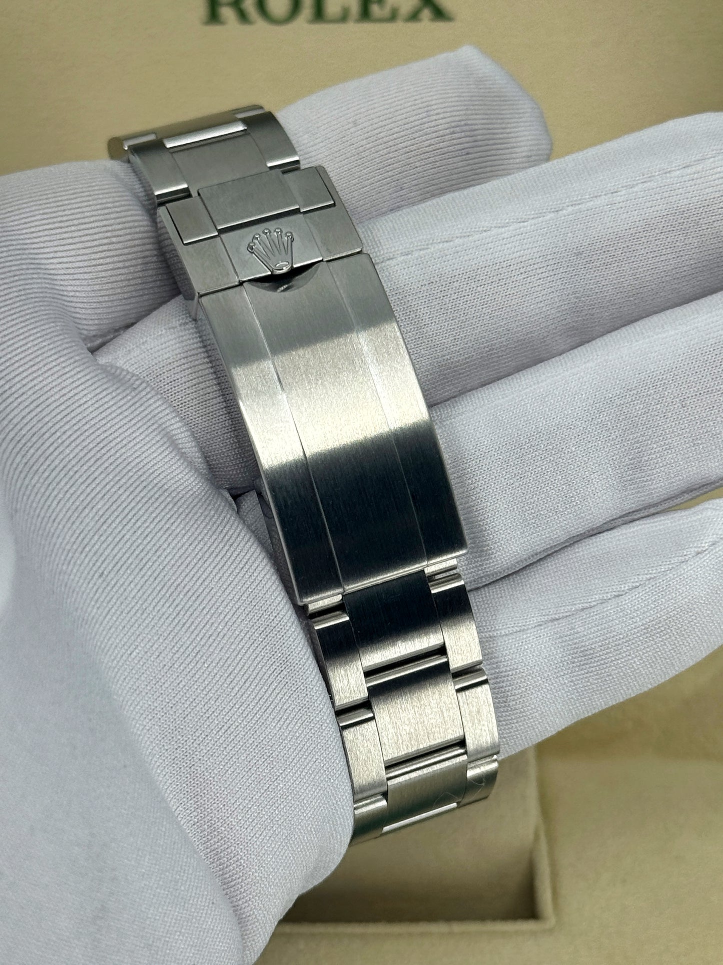 Pre-owned Rolex Submariner 41mm, No Date, Stainless Steel, Black, Ref# 124060, dated 2024