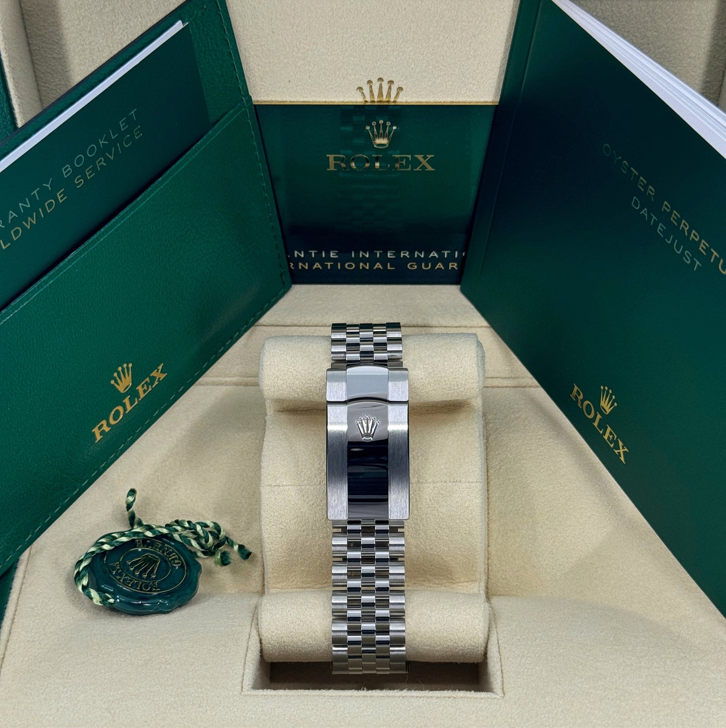 Rolex Datejust 41mm, Stainless Steel, Black, Jubilee, Ref# 126300-0012, dated 2025