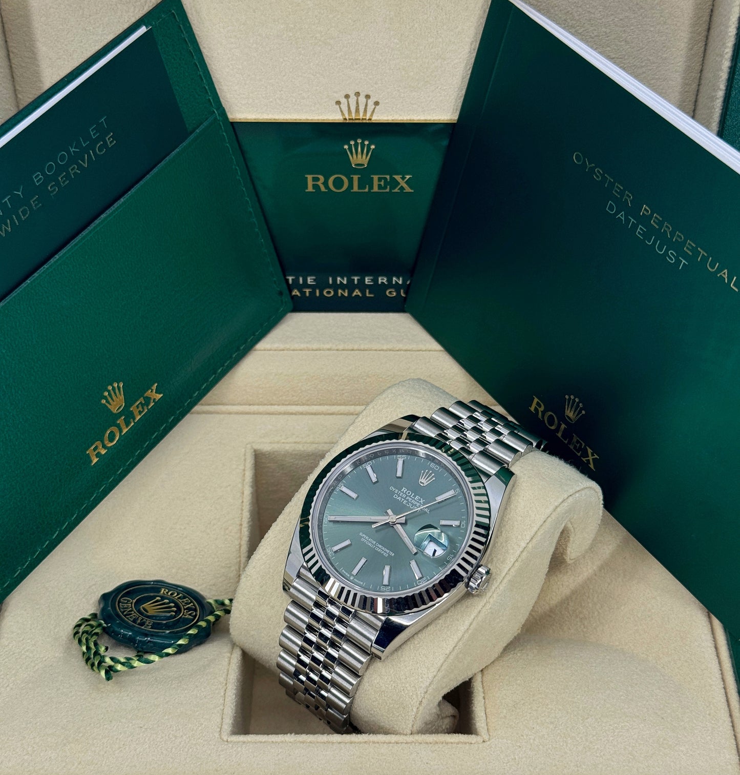 Rolex Datejust 41mm, Stainless Steel, Green, Jubilee, Ref# 126334-0028, dated 2025