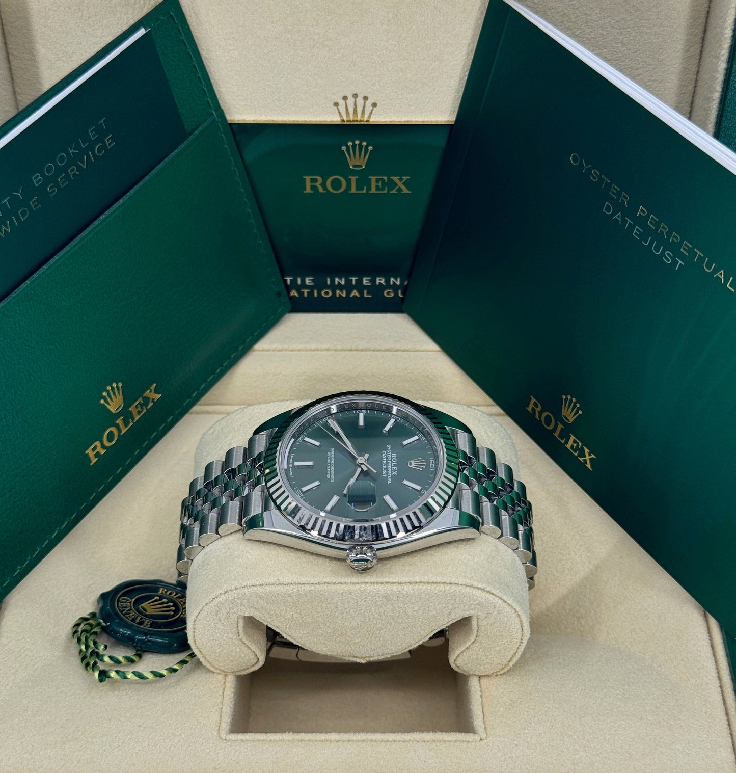 Rolex Datejust 41mm, Stainless Steel, Green, Jubilee, Ref# 126334-0028, dated 2025
