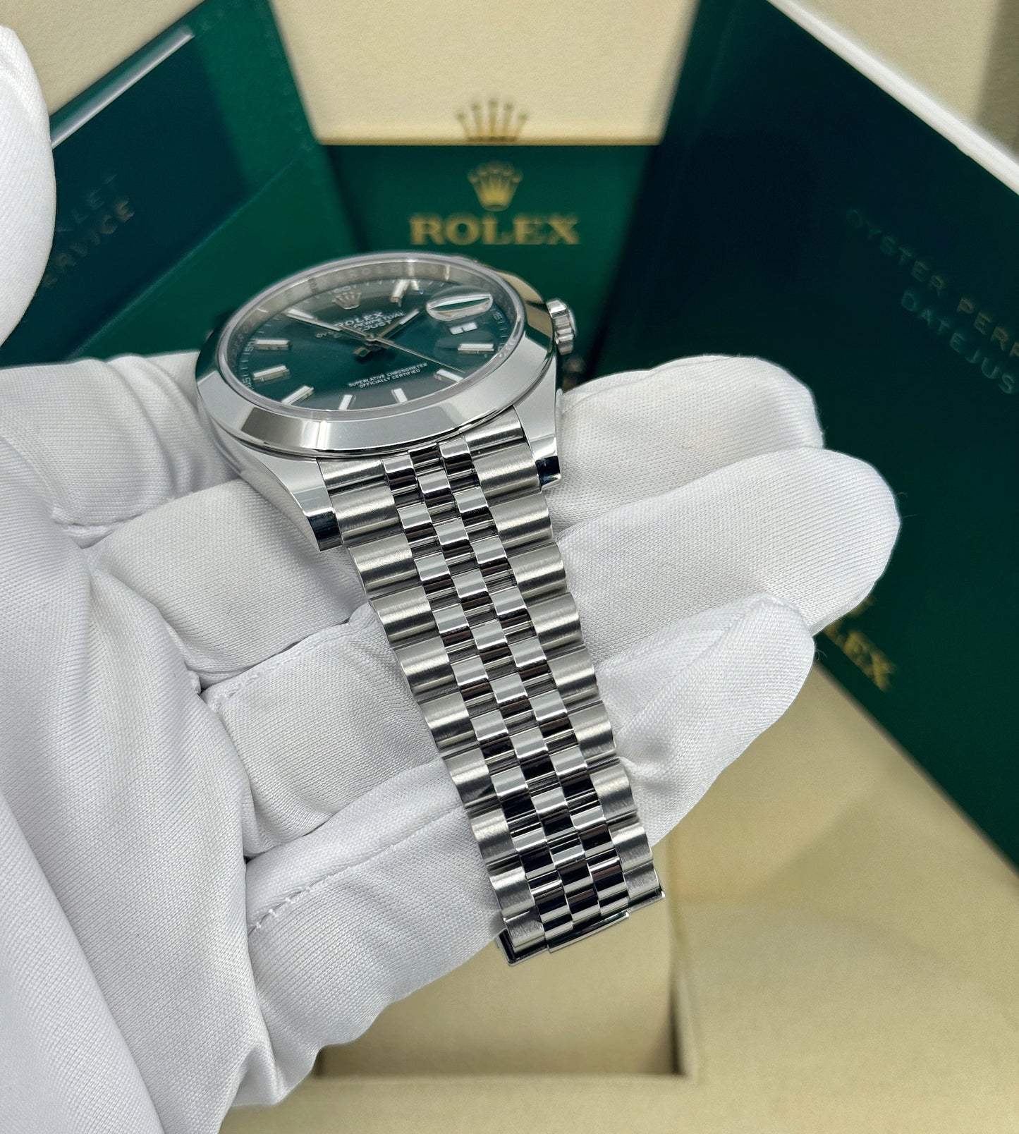 Rolex Datejust 41mm, Stainless Steel, Green, Jubilee, Ref# 126300-0020, dated 2025