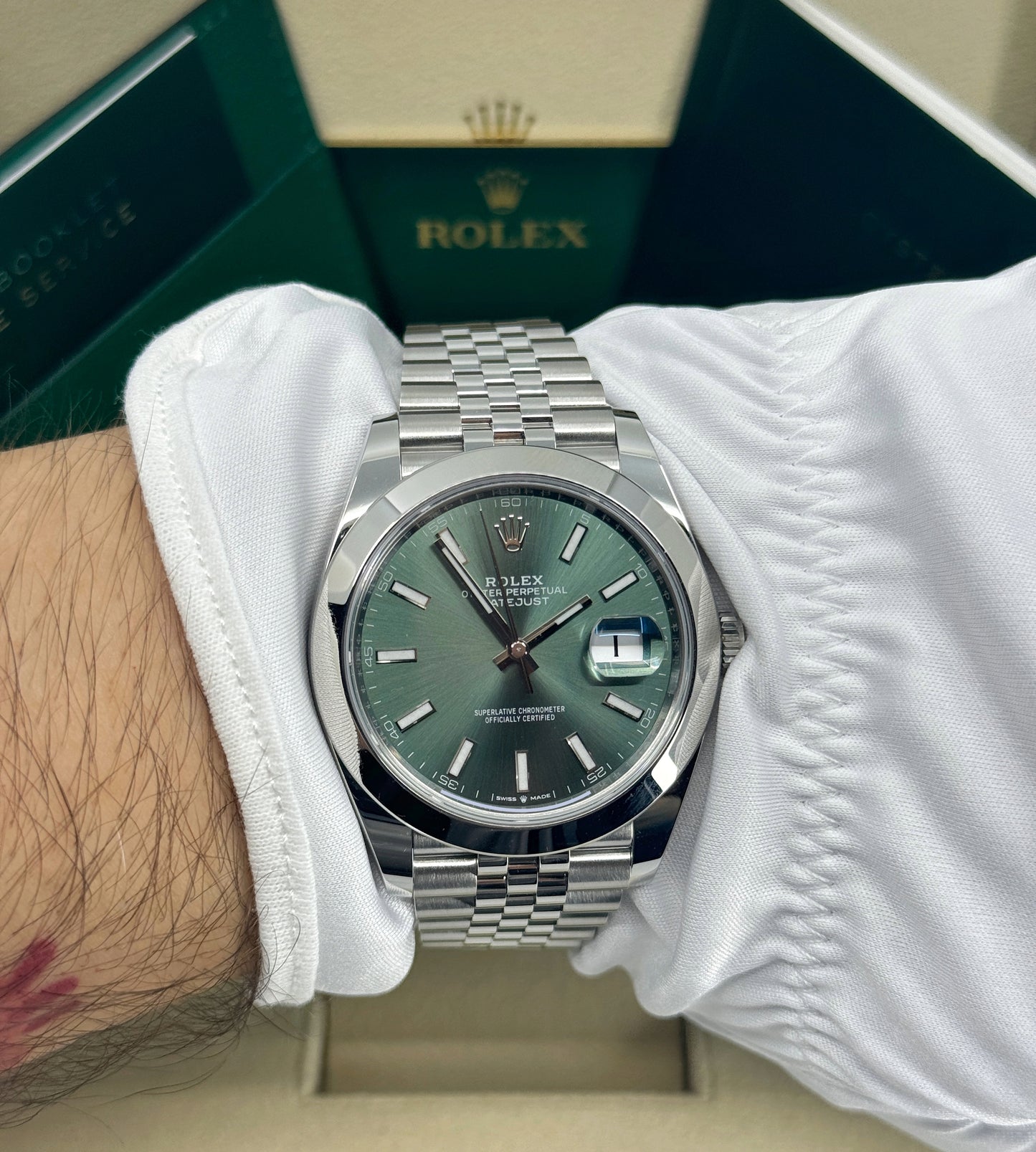 Rolex Datejust 41mm, Stainless Steel, Green, Jubilee, Ref# 126300-0020, dated 2025
