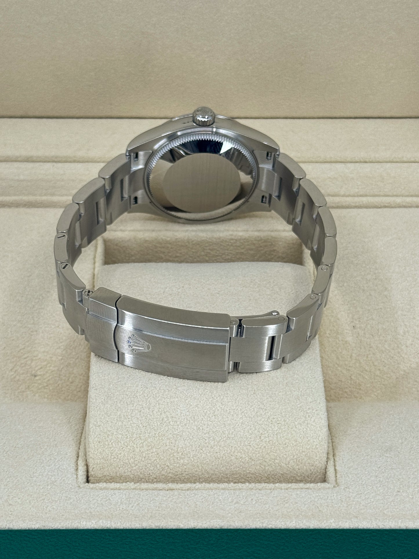 Pre-owned Rolex Oyster Perpetual 31mm, Stainless Steel, Pink, Ref# 277200-0004, dated 2023