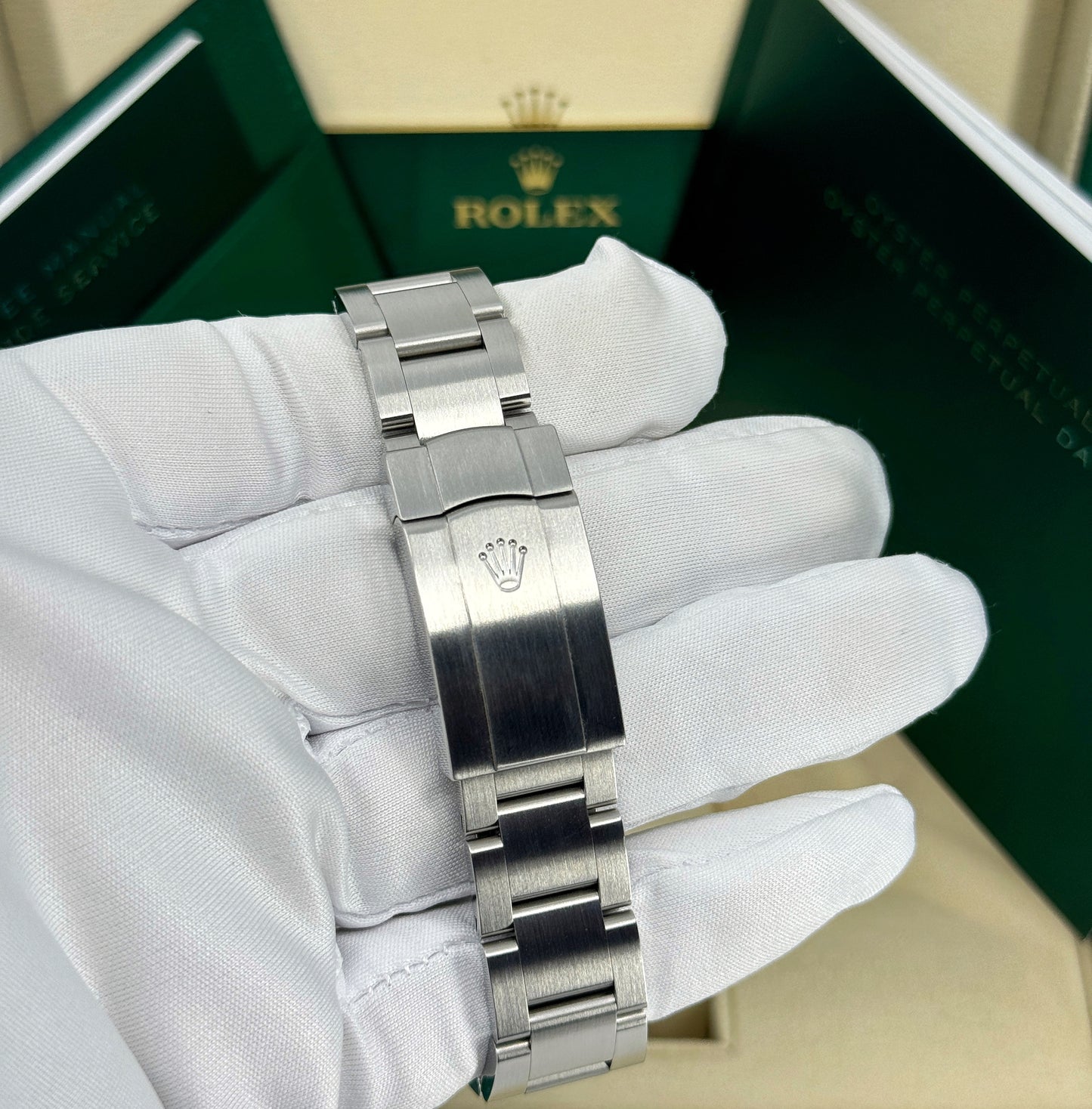 Rolex Oyster Perpetual 36mm, Stainless Steel, Green, Ref# 126000-0005, dated 2025