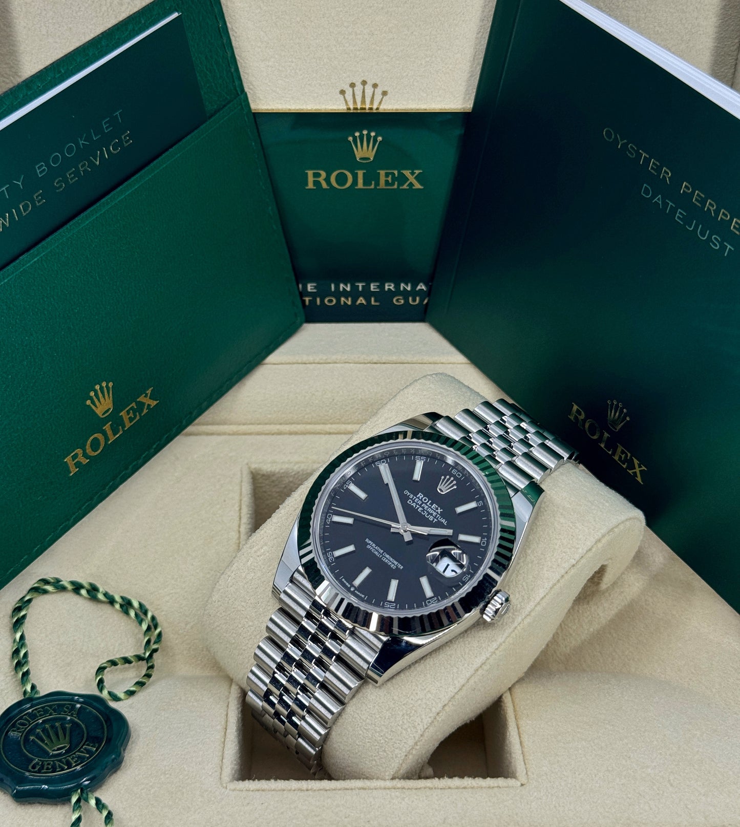 Rolex Datejust 41mm, Stainless Steel, Black, Jubilee, Ref# 126334-0018, dated 2025