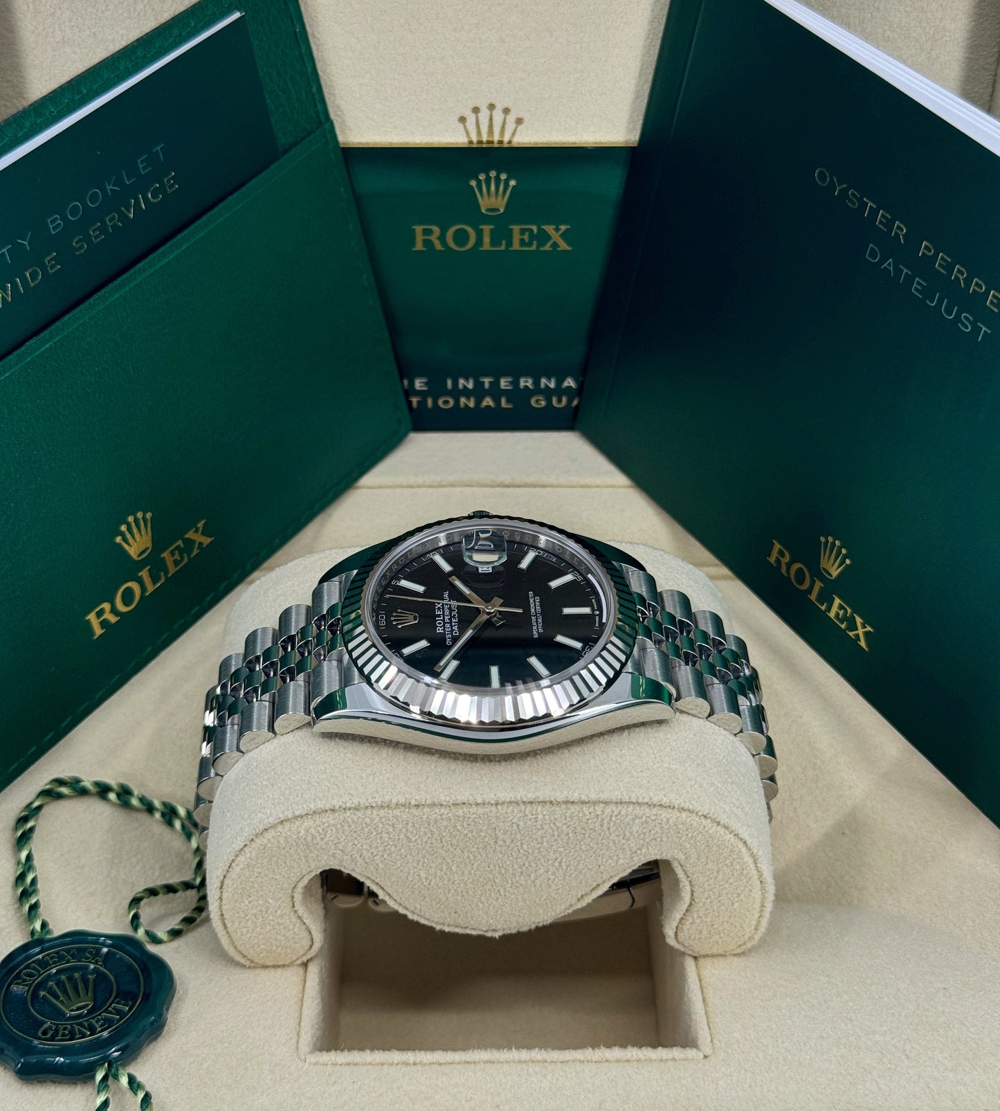 Rolex Datejust 41mm, Stainless Steel, Black, Jubilee, Ref# 126334-0018, dated 2025
