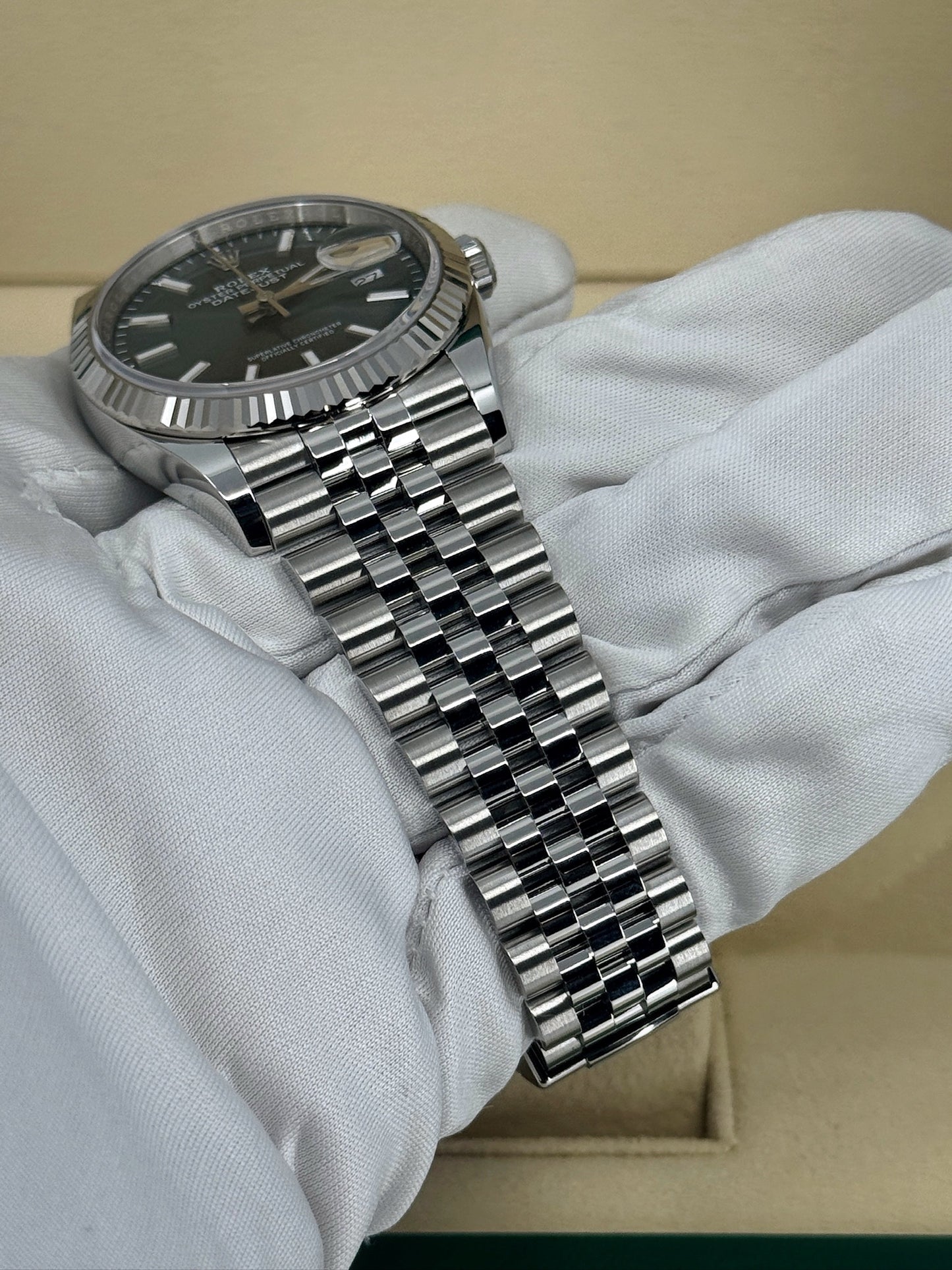 Pre-owned Rolex Datejust 36mm, Stainless Steel, Green, Jubilee, Ref# 126234-0051, dated 2024