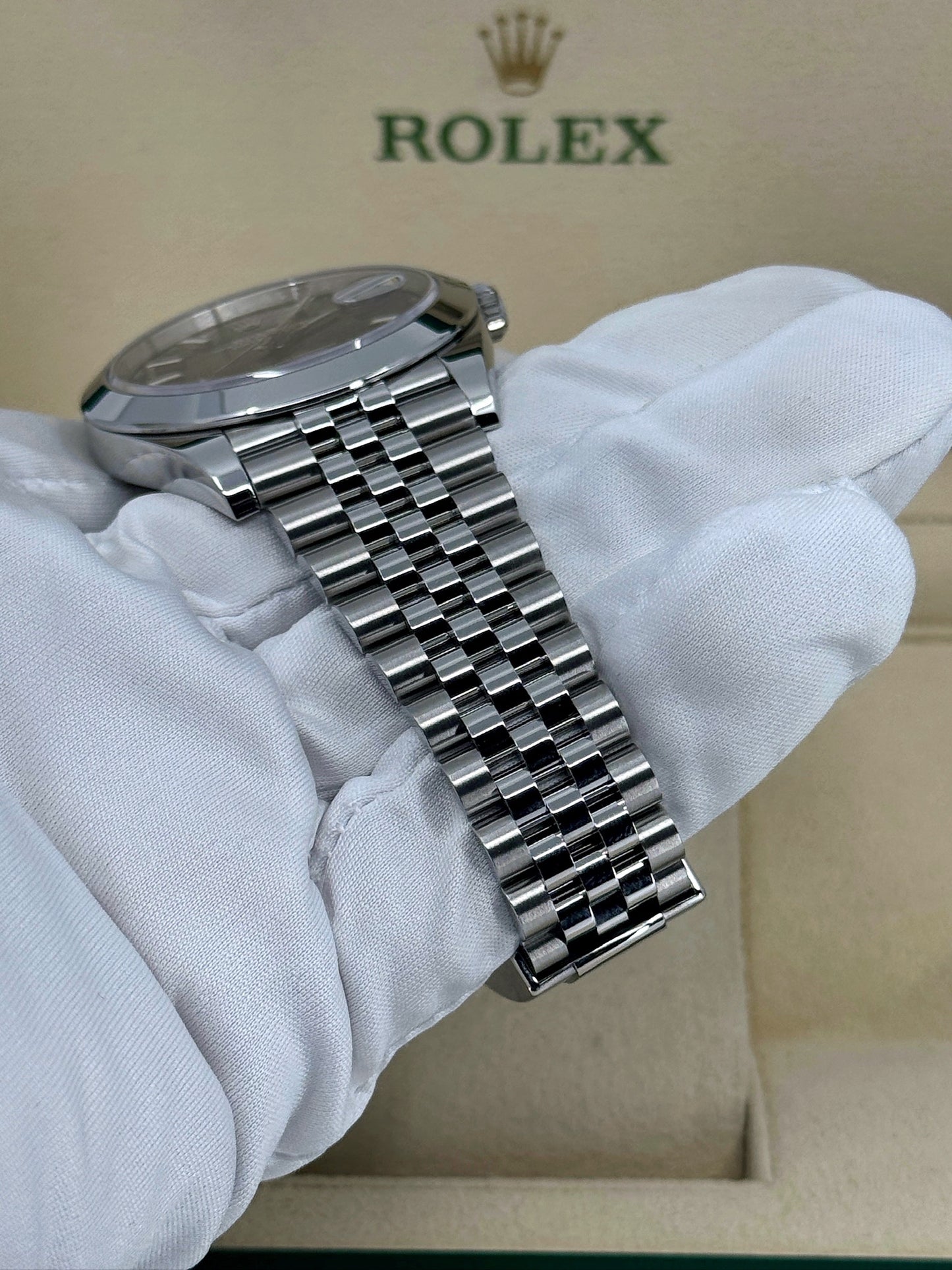 Pre-owned Rolex Datejust 41mm, Stainless Steel, Blue, Jubilee, Ref# 126300-0002, dated 2024