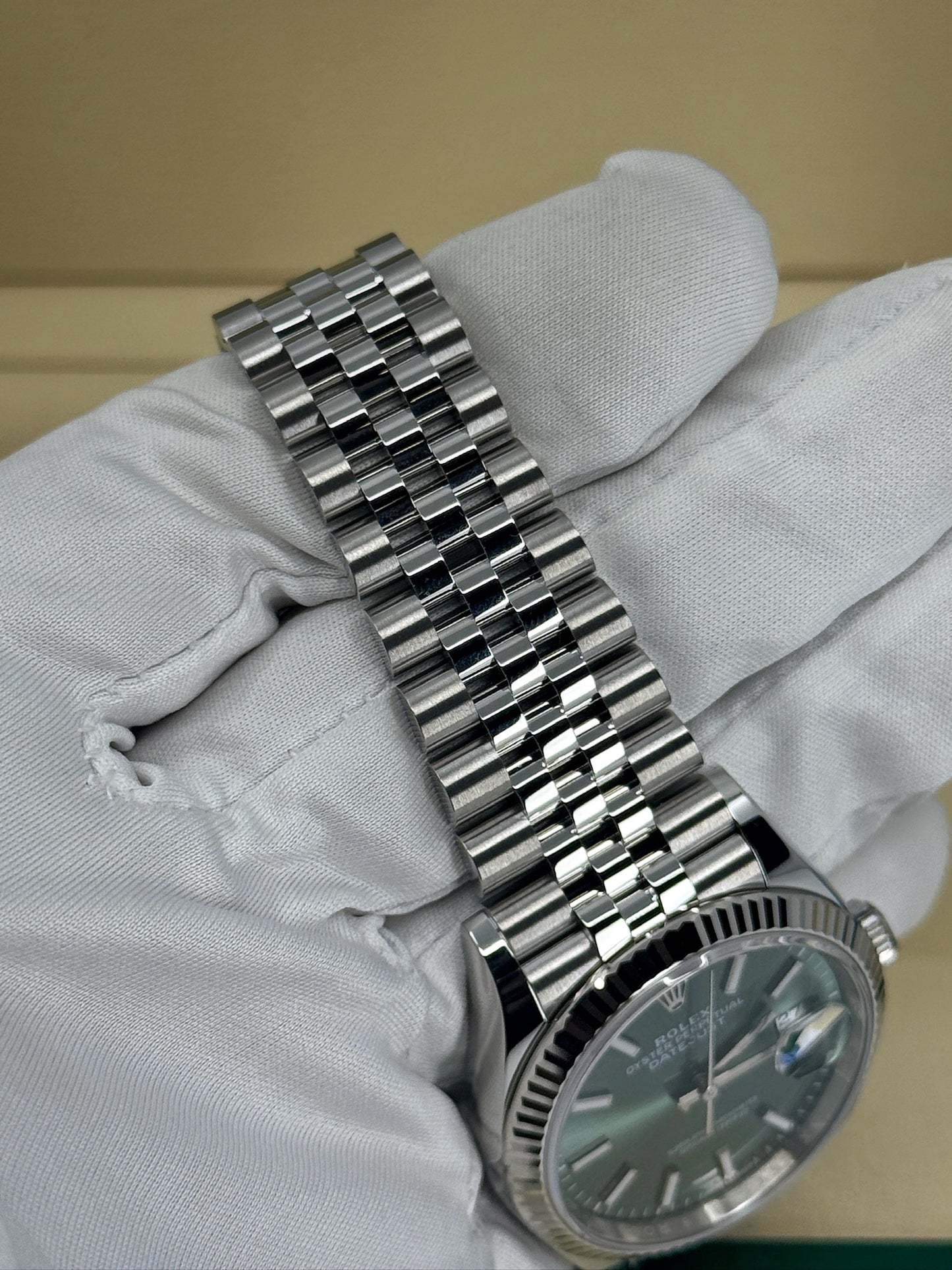 Pre-owned Rolex Datejust 36mm, Stainless Steel, Green, Jubilee, Ref# 126234-0051, dated 2024
