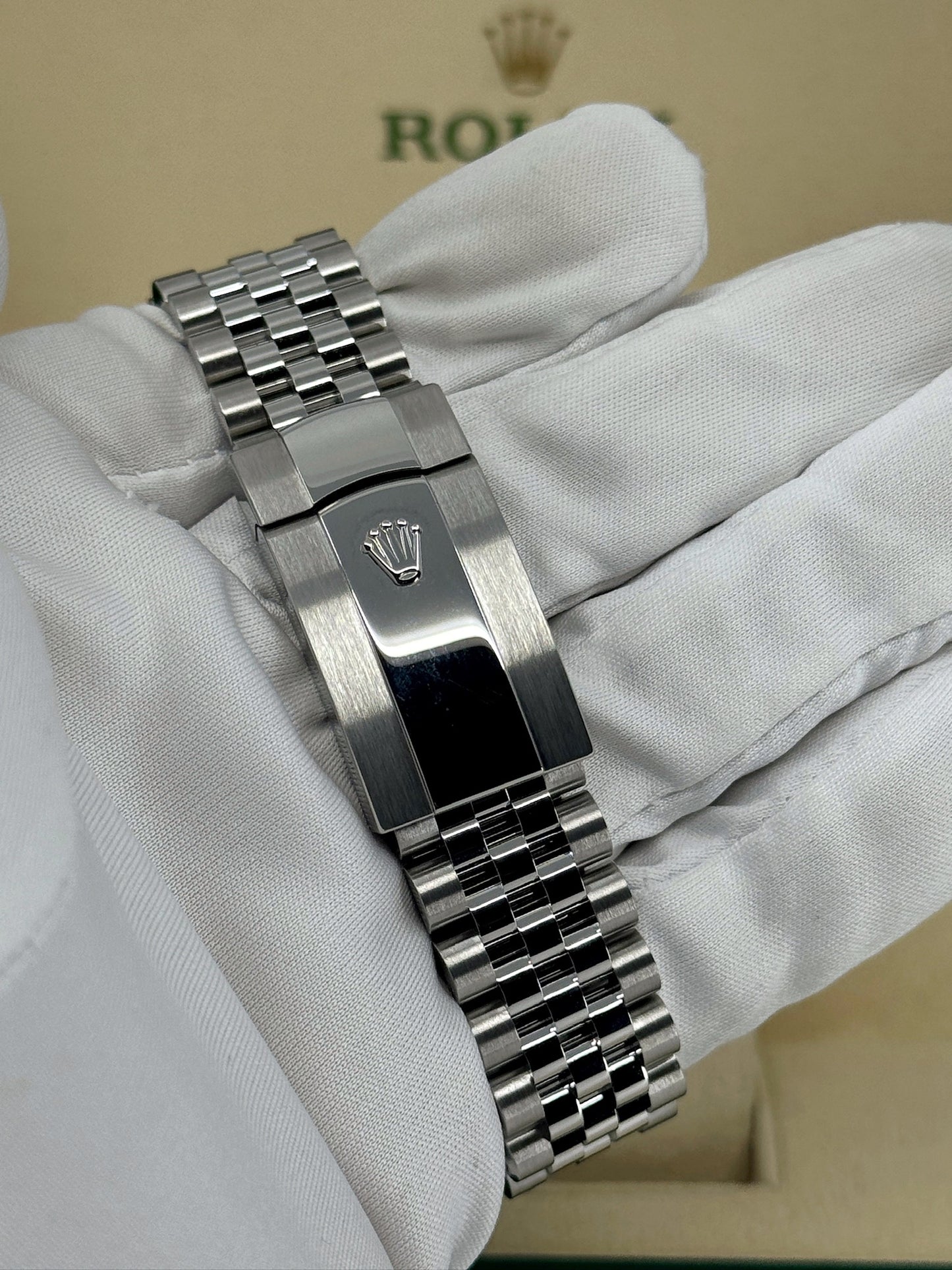 Pre-owned Rolex Datejust 41mm, Stainless Steel, Blue, Jubilee, Ref# 126300-0002, dated 2024