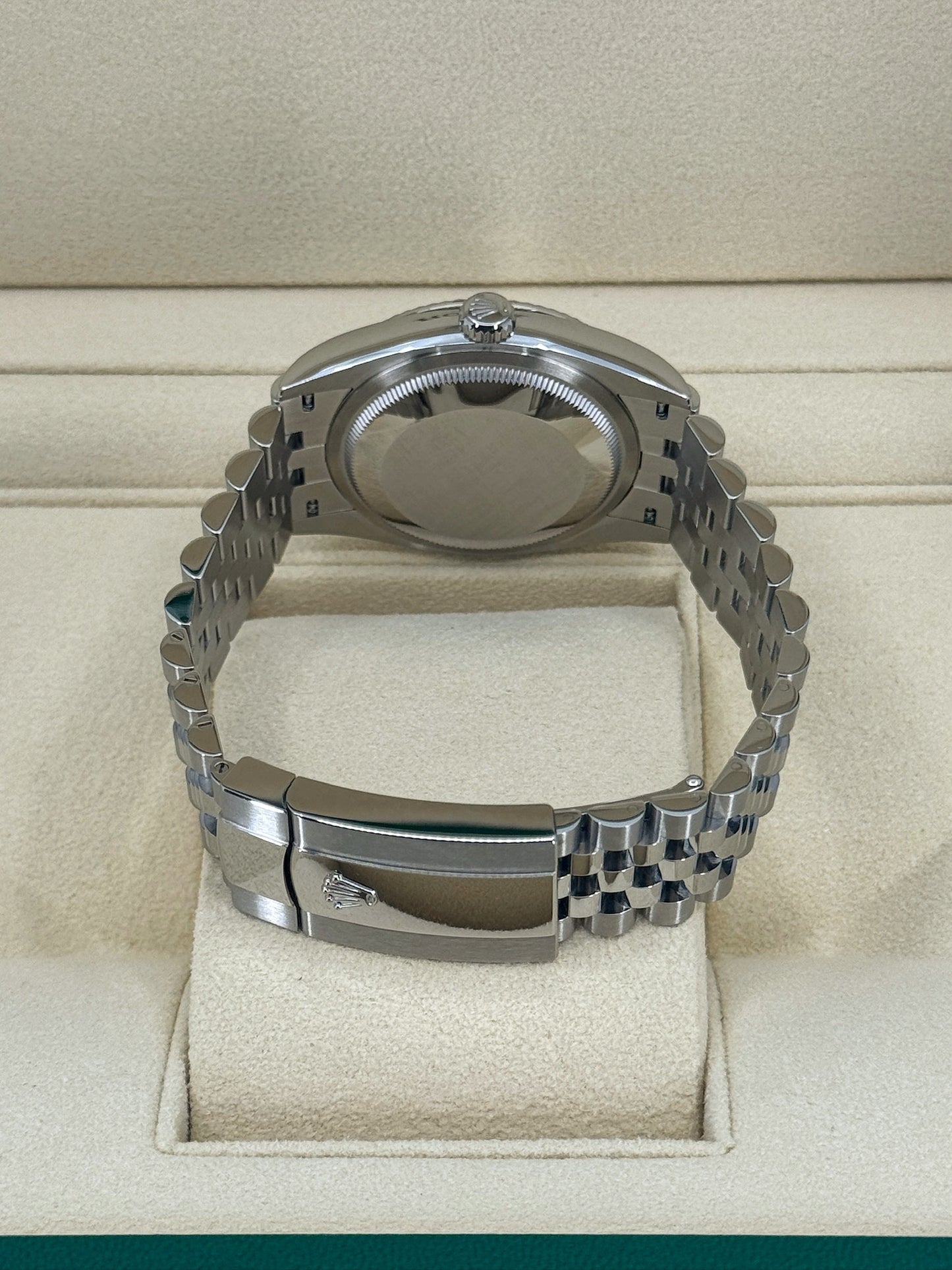 Pre-owned Rolex Datejust 36mm, Stainless Steel, Green, Jubilee, Ref# 126234-0051, dated 2024