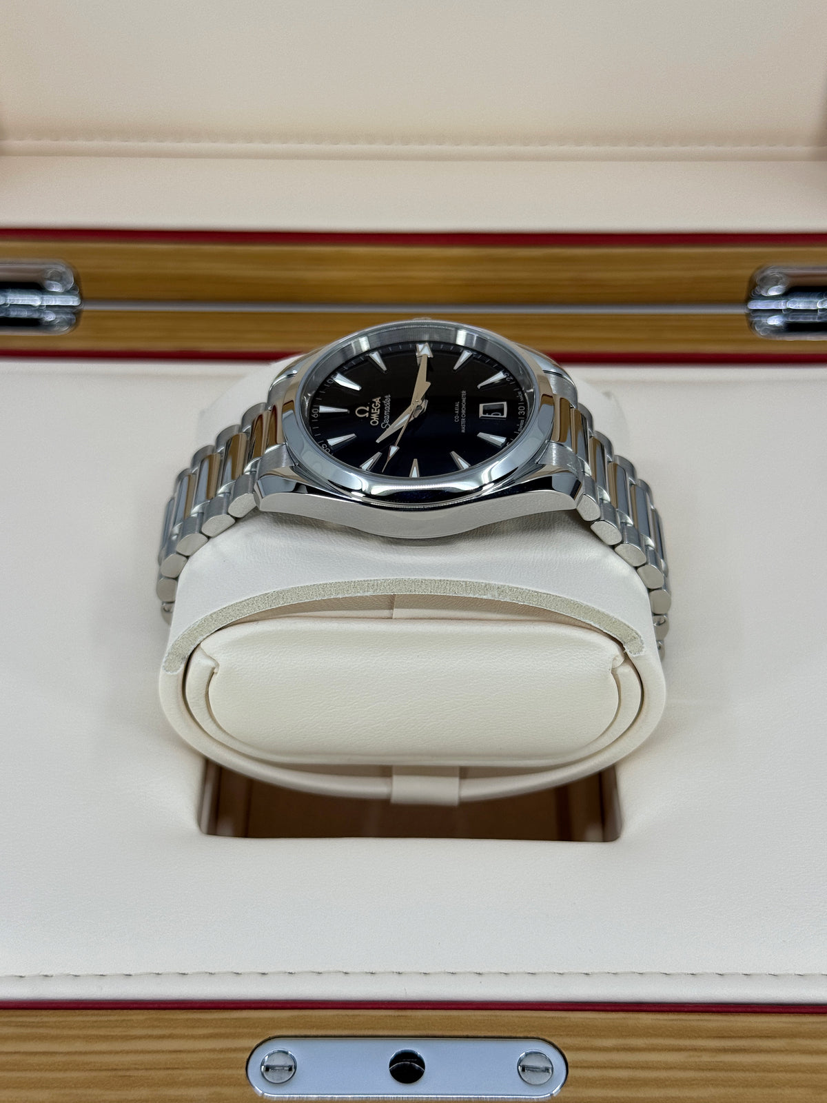 Omega Seamaster Aqua Terra 150M 38mm, Steel, Black, Ref# 220.10.38.20.01.004, dated 2026
