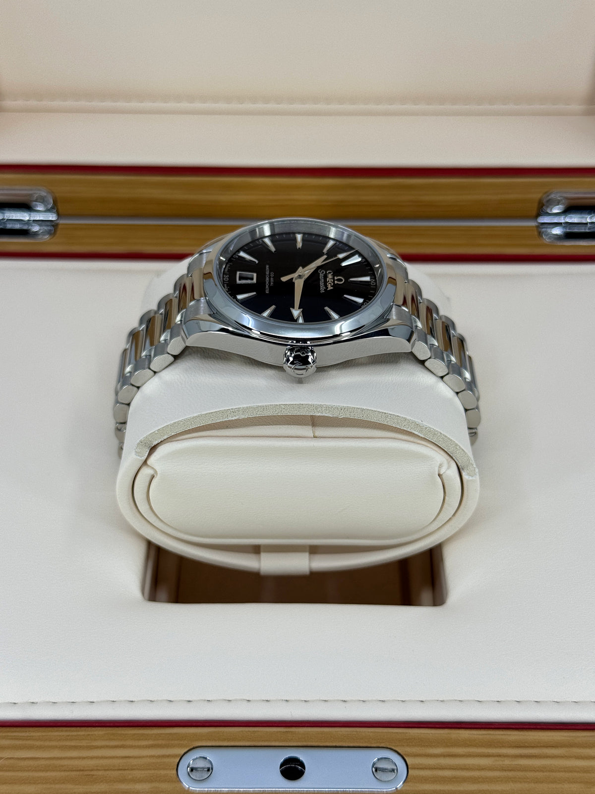 Omega Seamaster Aqua Terra 150M 38mm, Steel, Black, Ref# 220.10.38.20.01.004, dated 2026