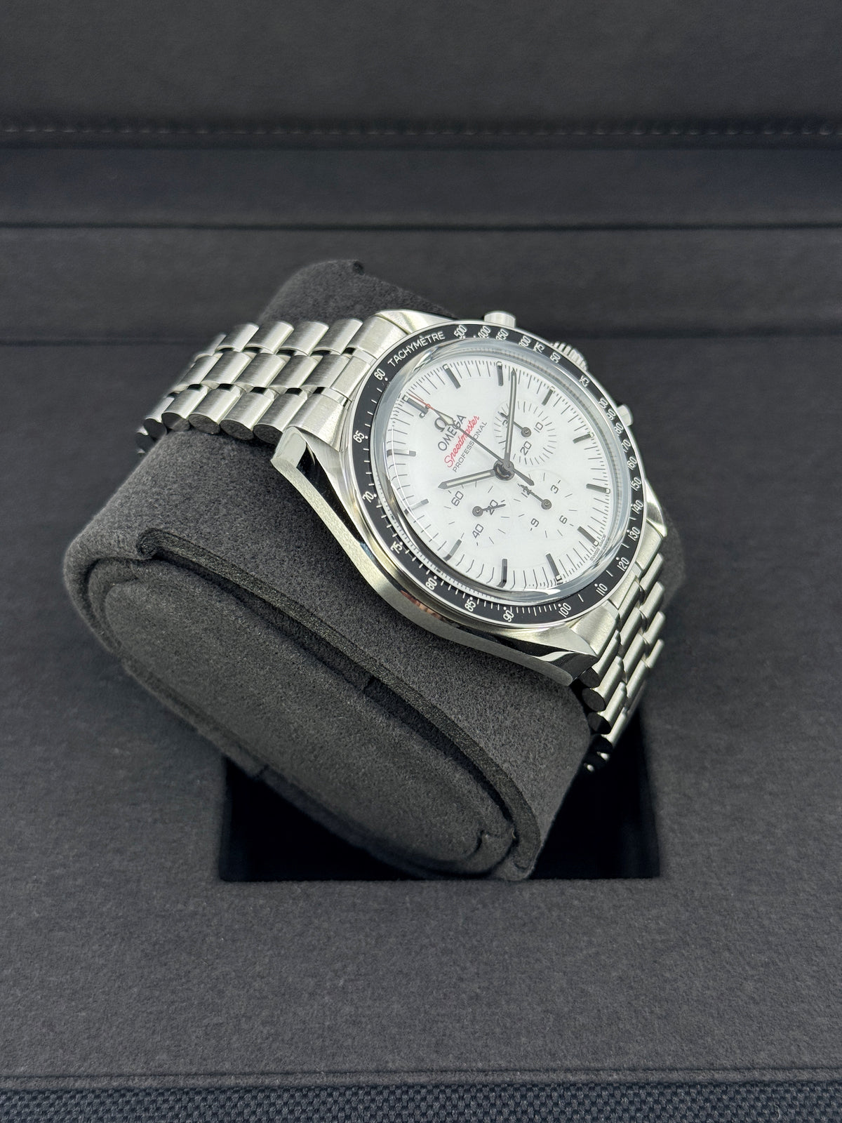 Omega Speedmaster Professional Moonwatch 42mm, Stainless Steel, White, Ref# 310.30.42.50.04.001, dated 2026