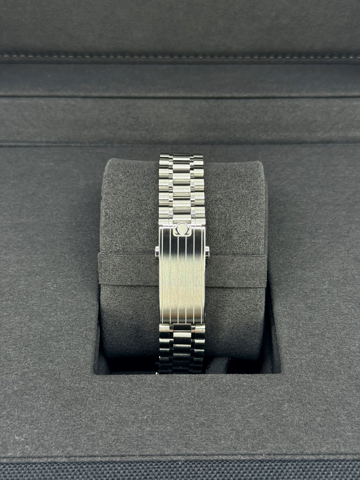 Omega Speedmaster Professional Moonwatch 42mm, Stainless Steel, White, Ref# 310.30.42.50.04.001, dated 2026