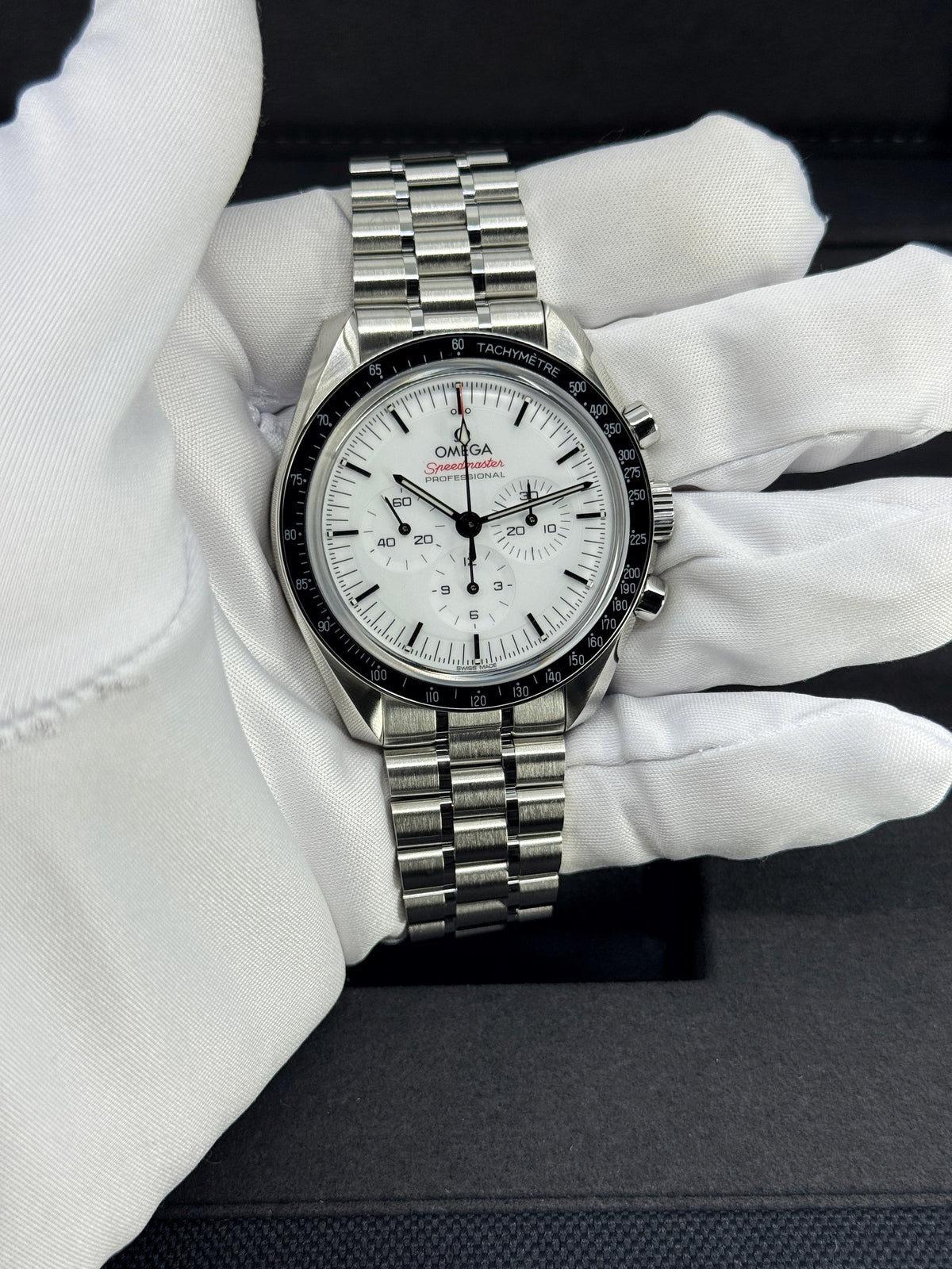 Omega Speedmaster Professional Moonwatch 42mm, Stainless Steel, White, Ref# 310.30.42.50.04.001, dated 2026