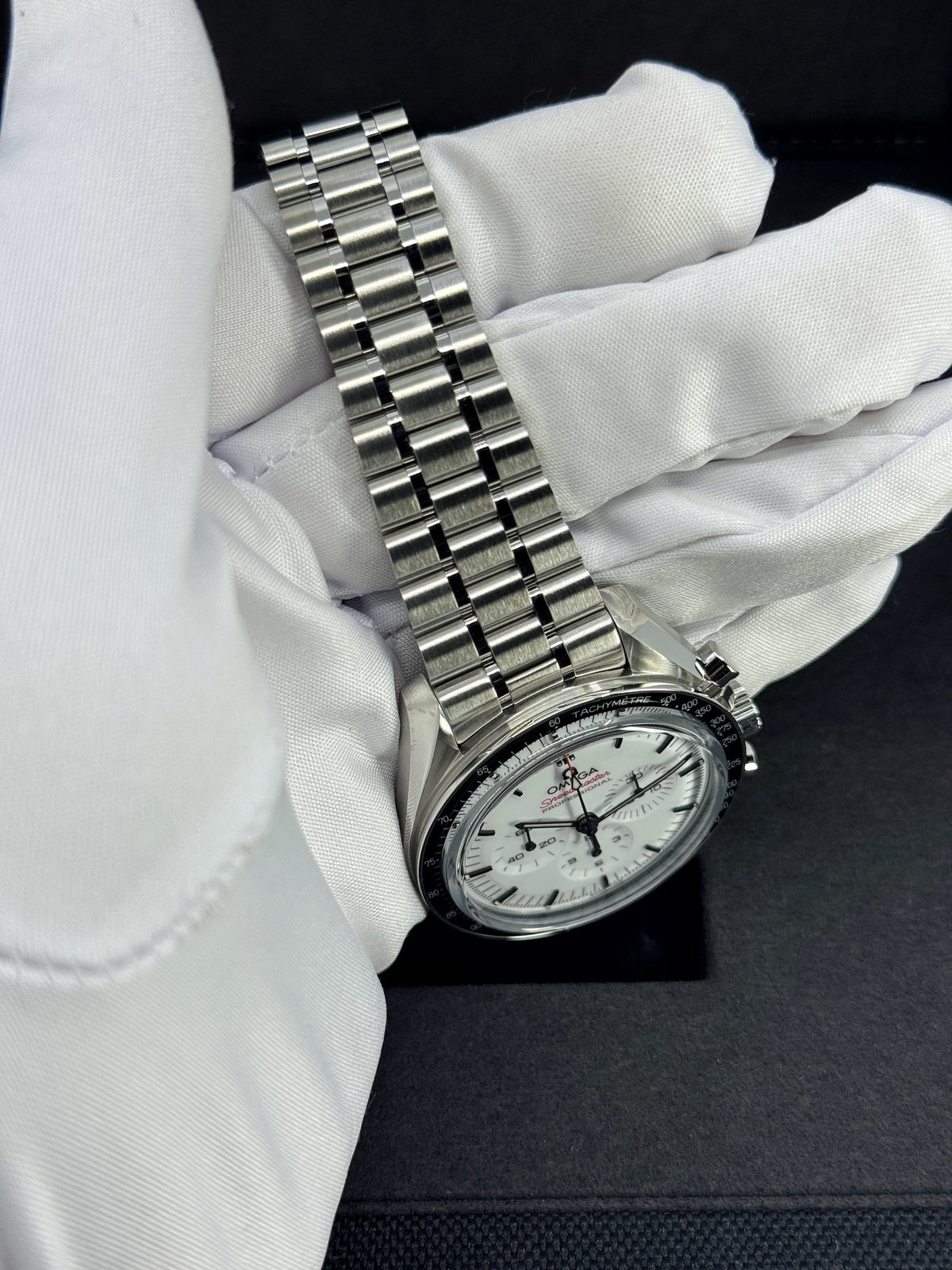 Omega Speedmaster Professional Moonwatch 42mm, Stainless Steel, White, Ref# 310.30.42.50.04.001, dated 2026