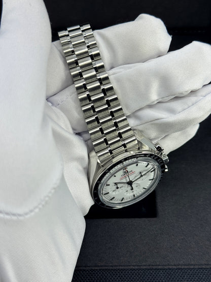 Omega Speedmaster Professional Moonwatch 42mm, Stainless Steel, White, Ref# 310.30.42.50.04.001, dated 2026
