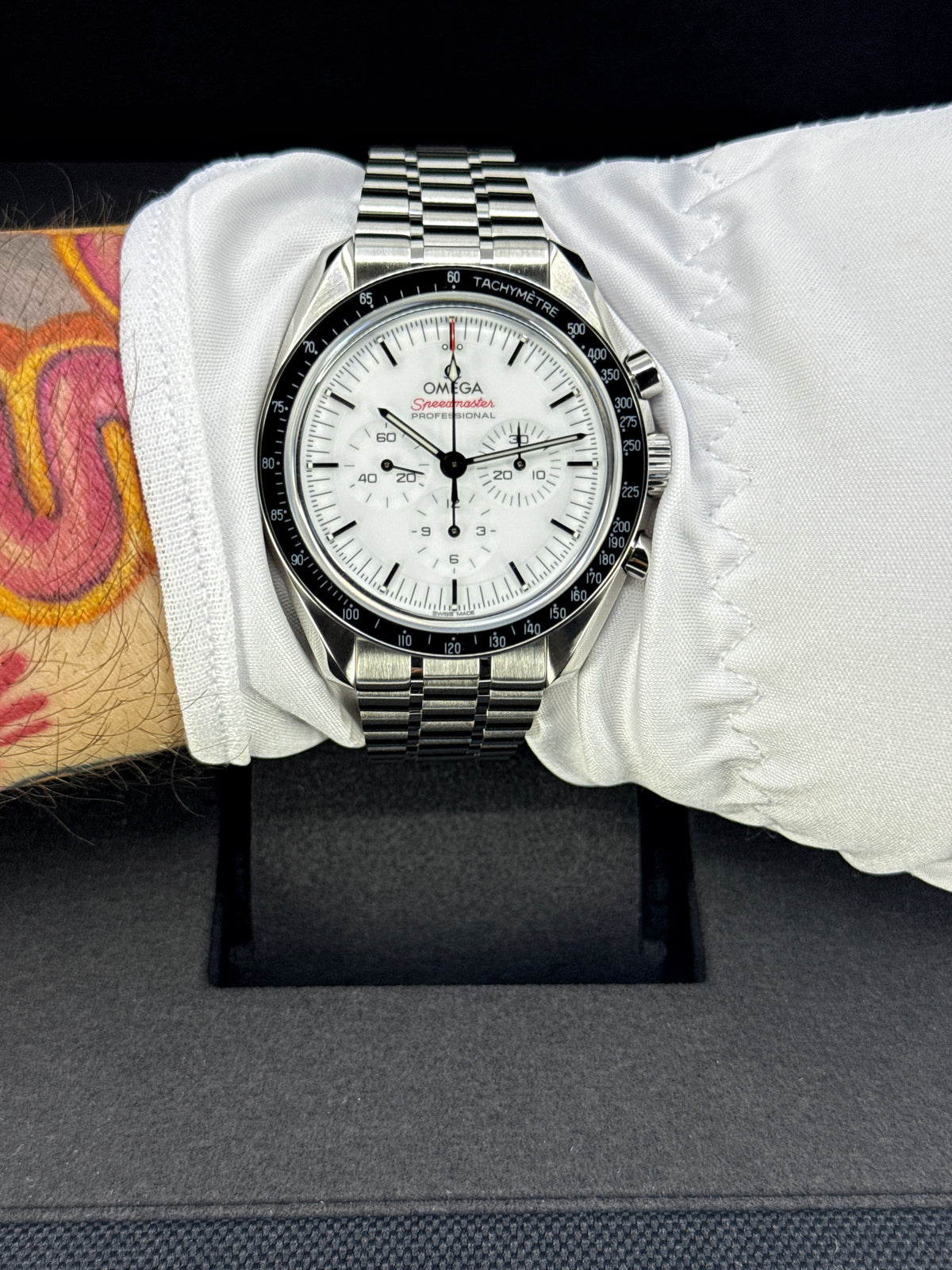 Omega Speedmaster Professional Moonwatch 42mm, Stainless Steel, White, Ref# 310.30.42.50.04.001, dated 2026