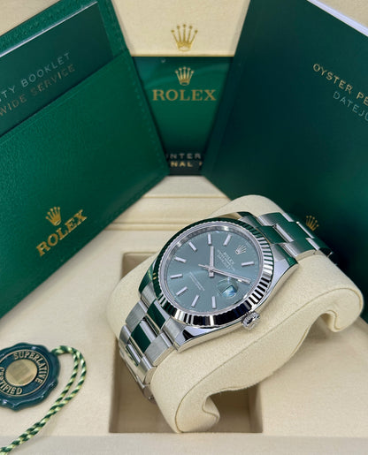 Rolex Datejust 41mm, Stainless Steel, Green, Oyster, Ref# 126334-0027, dated 2026
