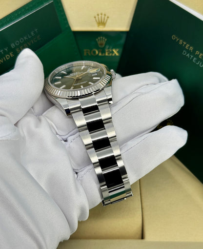 Rolex Datejust 41mm, Stainless Steel, Green, Oyster, Ref# 126334-0027, dated 2026
