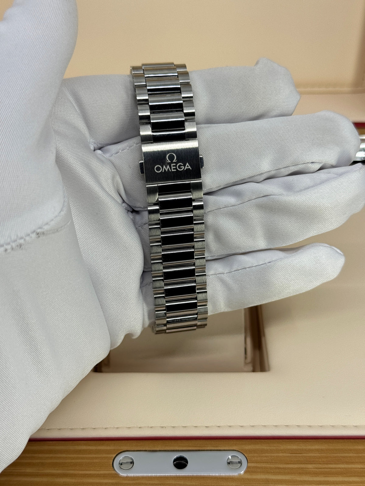 Omega Seamaster Aqua Terra 150M 38mm, Steel, Turquoise, Ref# 220.10.38.20.03.005, dated 2026