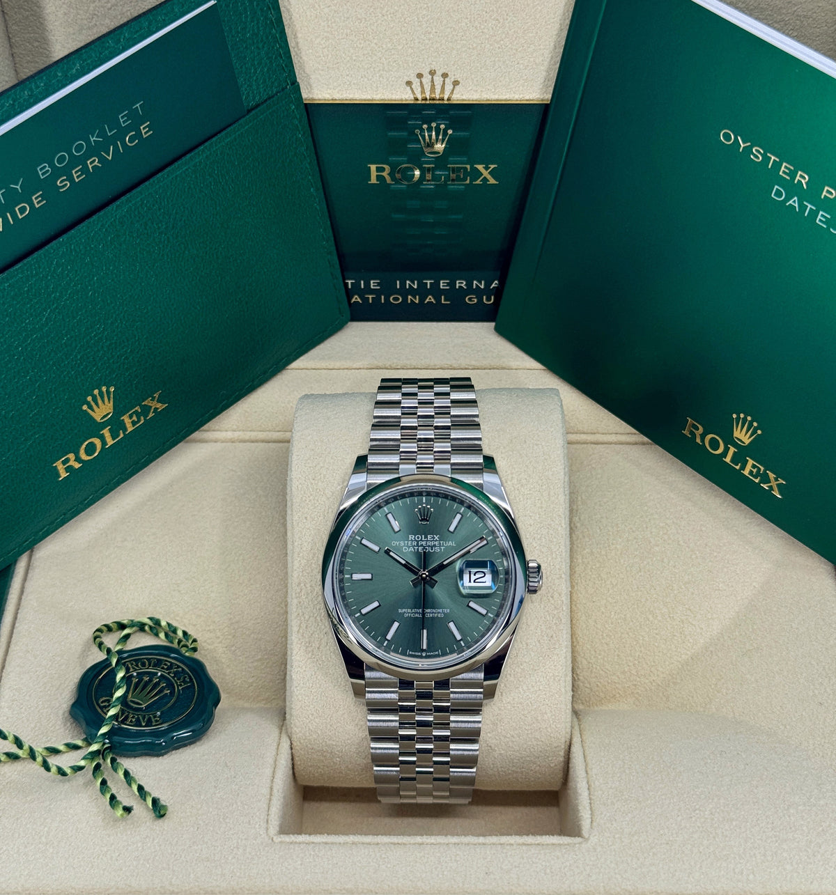 Rolex Datejust 36mm, Stainless Steel, Green, Jubilee, Ref# 126200-0023, dated 2026