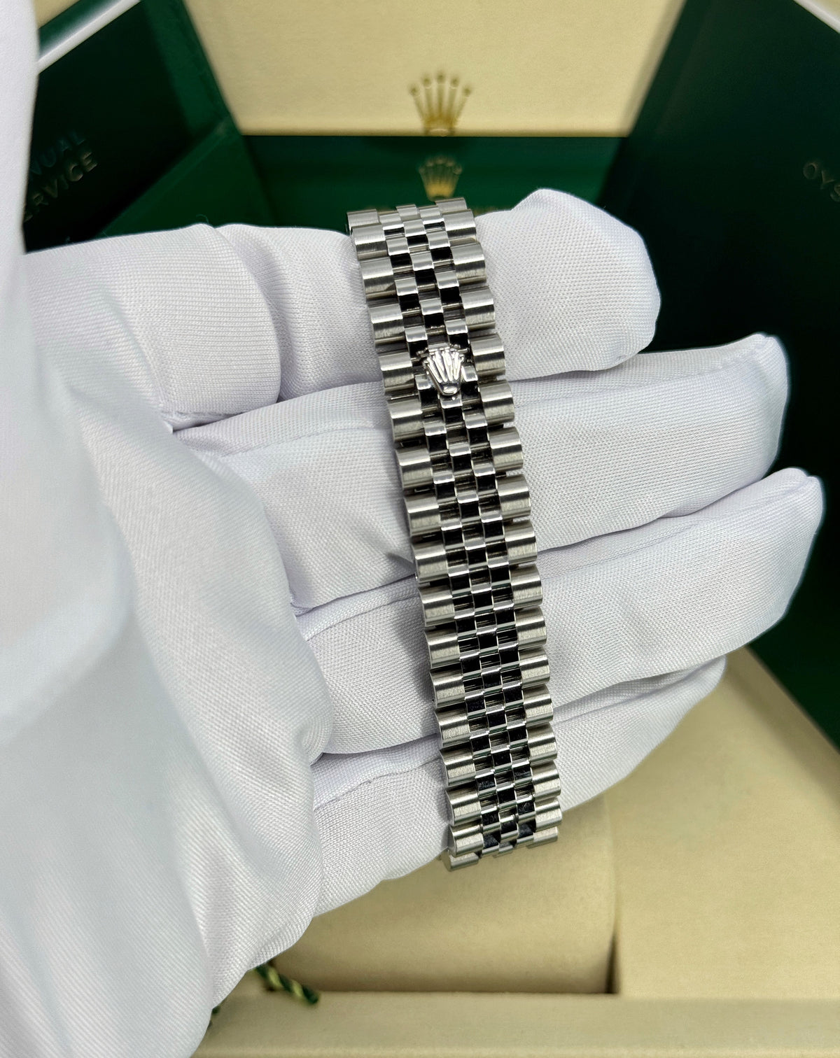 Rolex Datejust 31mm, Stainless Steel, Pink Roman, Jubilee, Ref# 278274-0020, dated 2026
