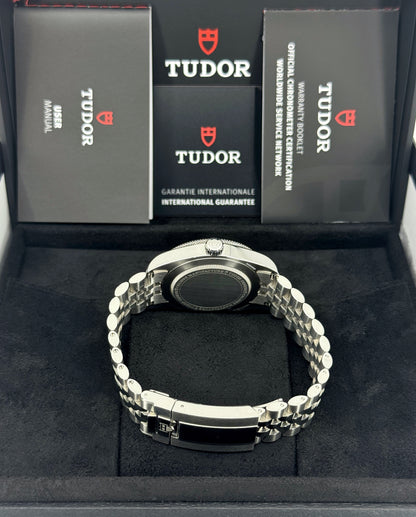 Tudor Black Bay 58 39mm, Burgundy, Ref# 7939A1A0RU-0001, dated 2025