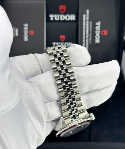 Tudor Black Bay 58 39mm, Burgundy, Ref# 7939A1A0RU-0001, dated 2026