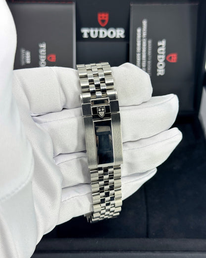 Tudor Black Bay 58 39mm, Burgundy, Ref# 7939A1A0RU-0001, dated 2025
