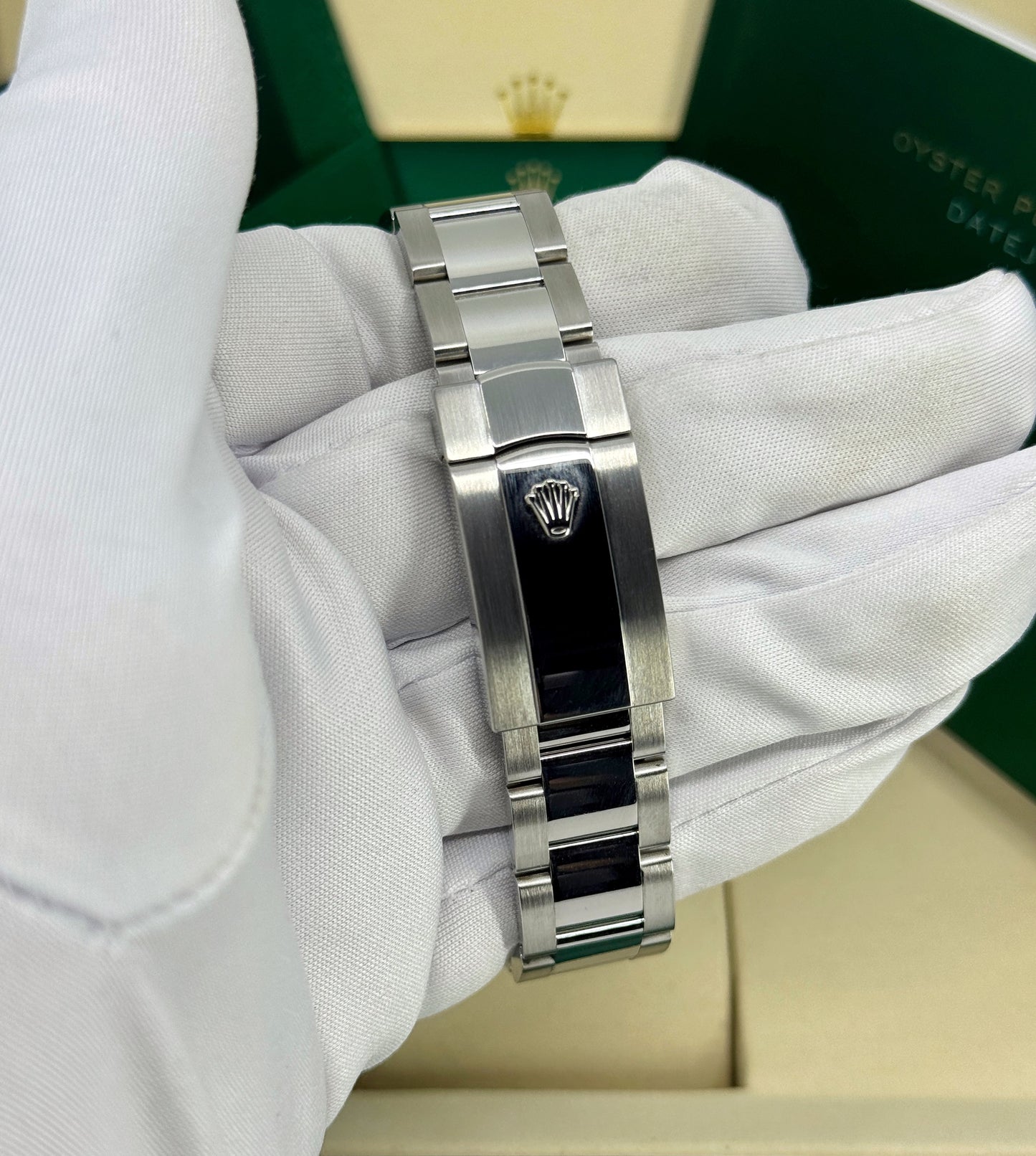 Rolex Datejust 36mm, Stainless Steel, Silver, Oyster, Ref# 126200-0002, dated 2025