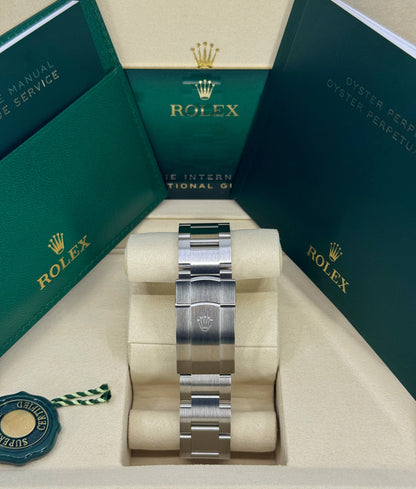 Rolex Oyster Perpetual 41mm, Stainless Steel, Green, Ref# 134300-0004, dated 2025