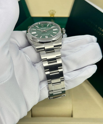 Rolex Oyster Perpetual 41mm, Stainless Steel, Green, Ref# 134300-0004, dated 2026
