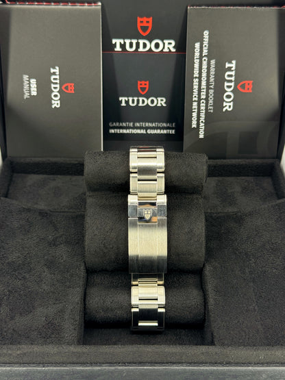 Tudor Black Bay 54 37mm, Black, Ref# 79000N-0001, dated 2025