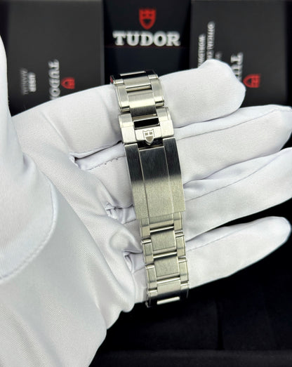 Tudor Black Bay 54 37mm, Black, Ref# 79000N-0001, dated 2026