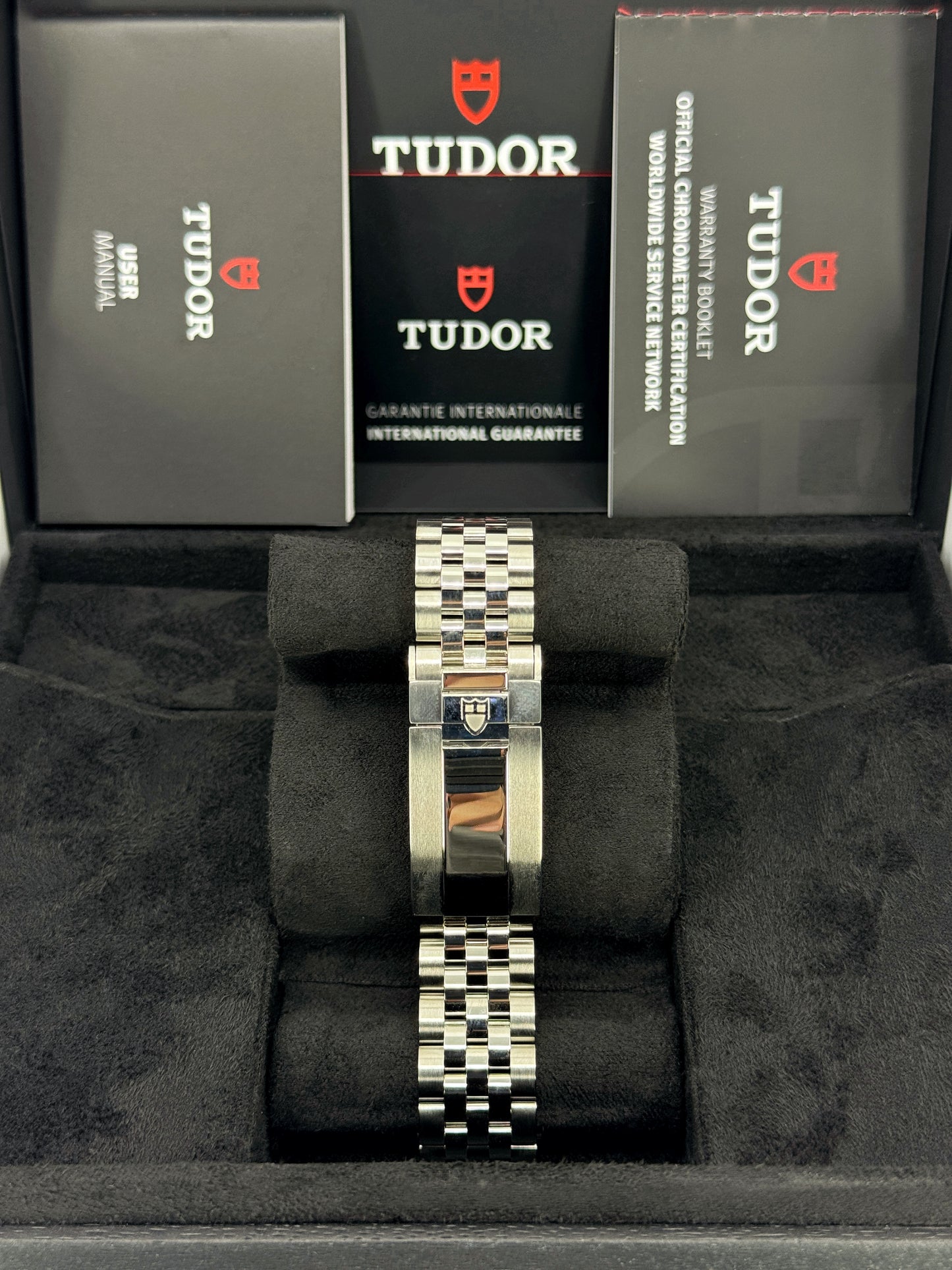 Tudor Black Bay 41mm, Black, Ref# 7941A1A0NU-0003, dated 2025