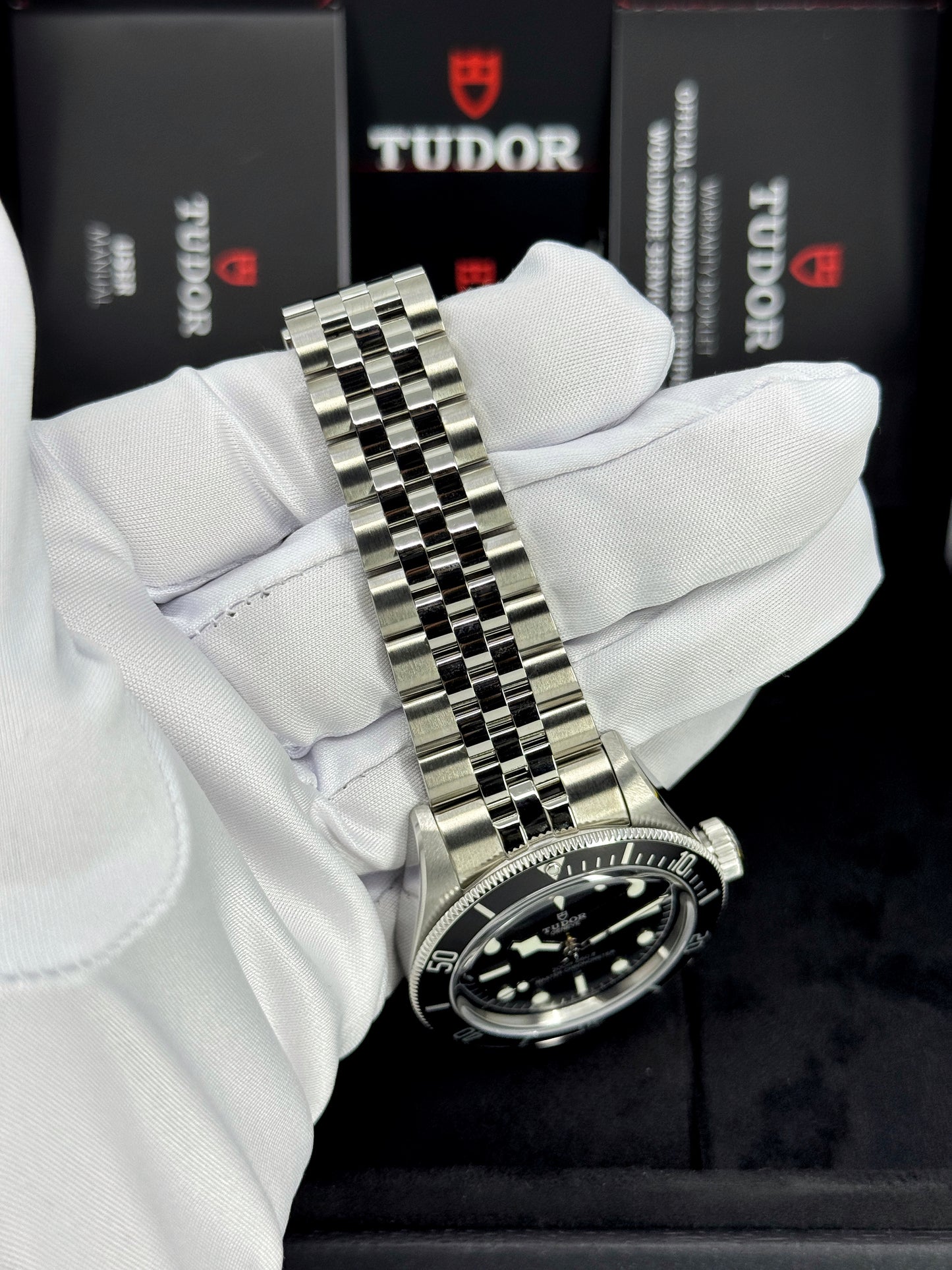 Tudor Black Bay 41mm, Black, Ref# 7941A1A0NU-0003, dated 2025