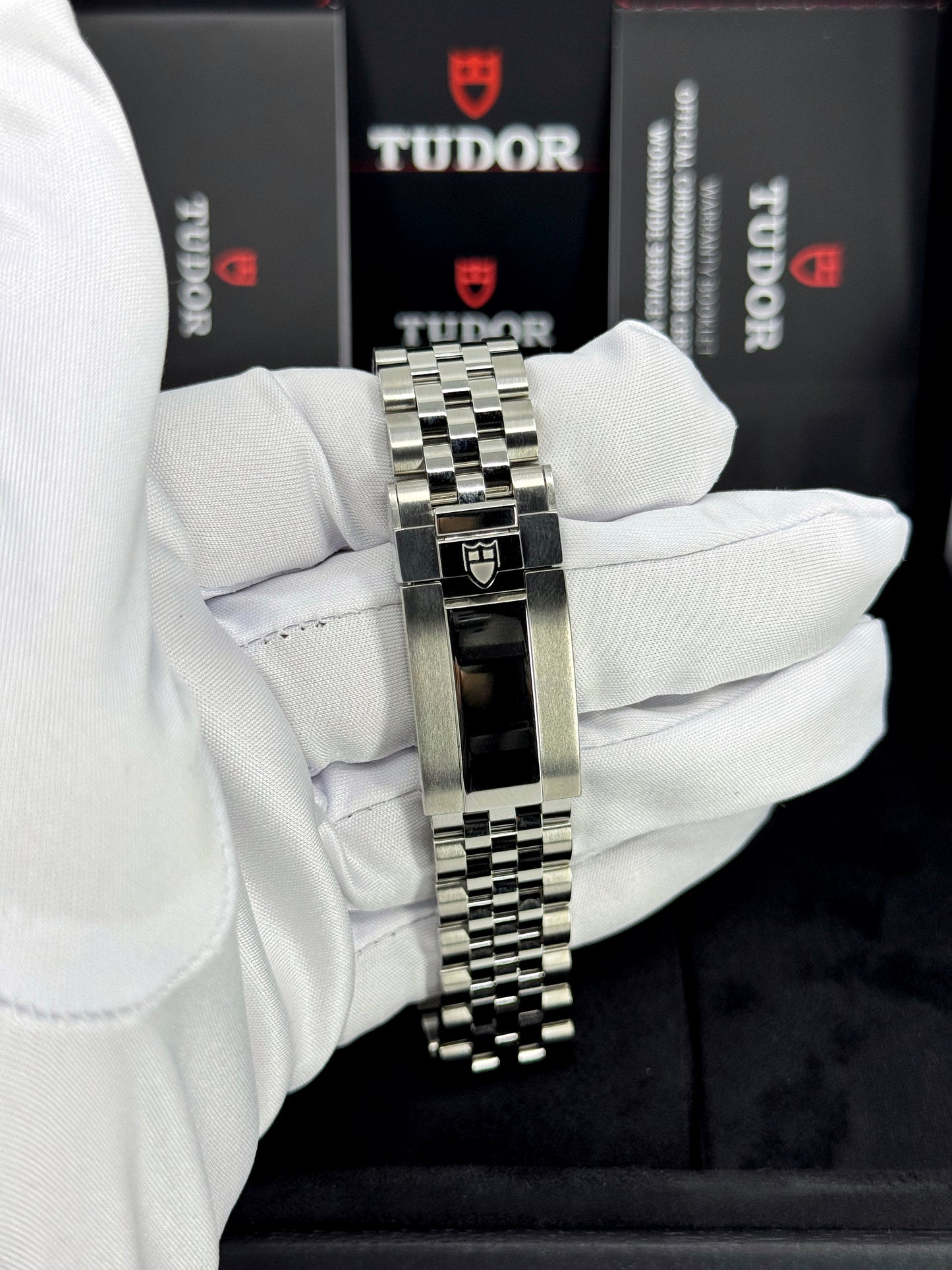 Tudor Black Bay 41mm, Black, Ref# 7941A1A0NU-0003, dated 2025