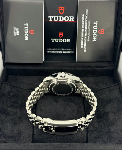 Tudor Black Bay 41mm, Black, Ref# 7941A1A0RU-0003, dated 2026