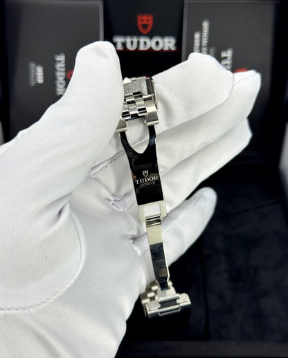 Tudor Black Bay 41mm, Black, Ref# 7941A1A0RU-0003, dated 2026