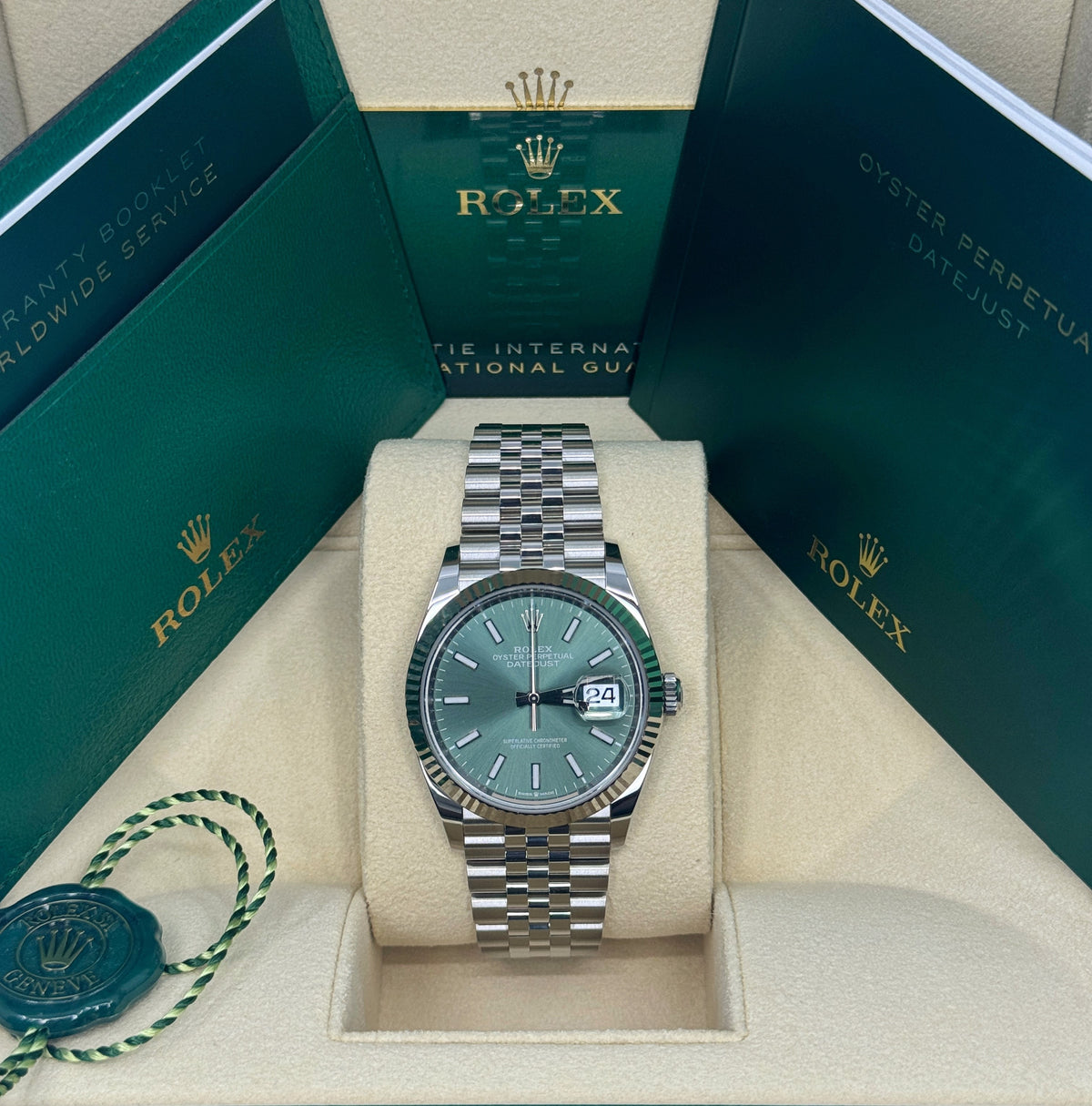 Rolex Datejust 36mm, Stainless Steel, Green, Jubilee, Ref# 126234-0051, dated 2026