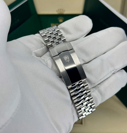 Rolex Datejust 36mm, Stainless Steel, Green, Jubilee, Ref# 126234-0051, dated 2026