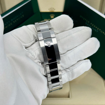 Rolex Datejust 41mm, Stainless Steel, Blue, Oyster, Ref# 126334-0001, dated 2026
